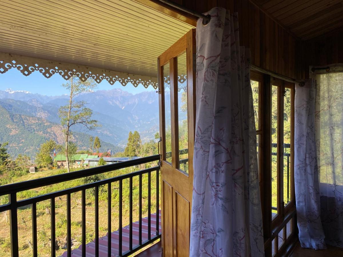 甘托克Log Cabin In The Woods住宿加早餐旅馆 外观 照片